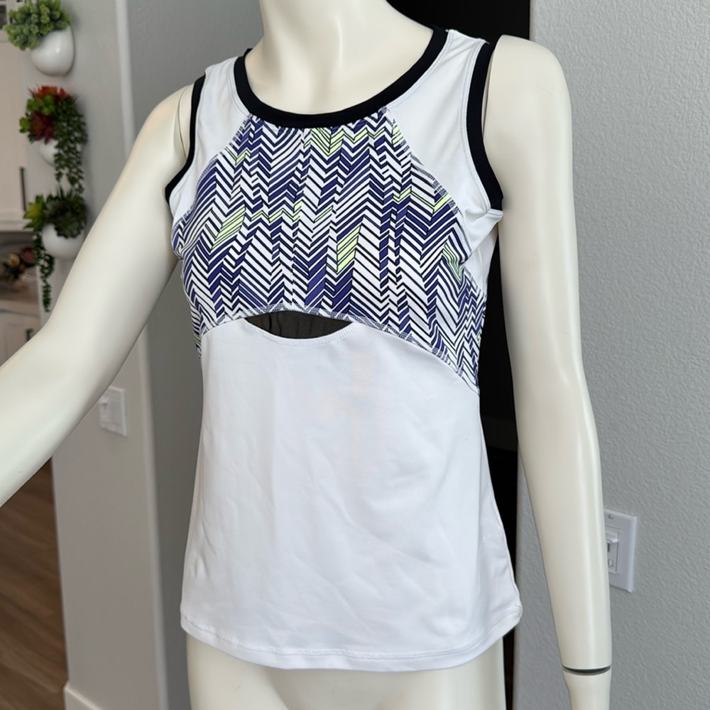 Chrissie by Tail Women's Tennis/golf/pickle ball sleeveless top size small